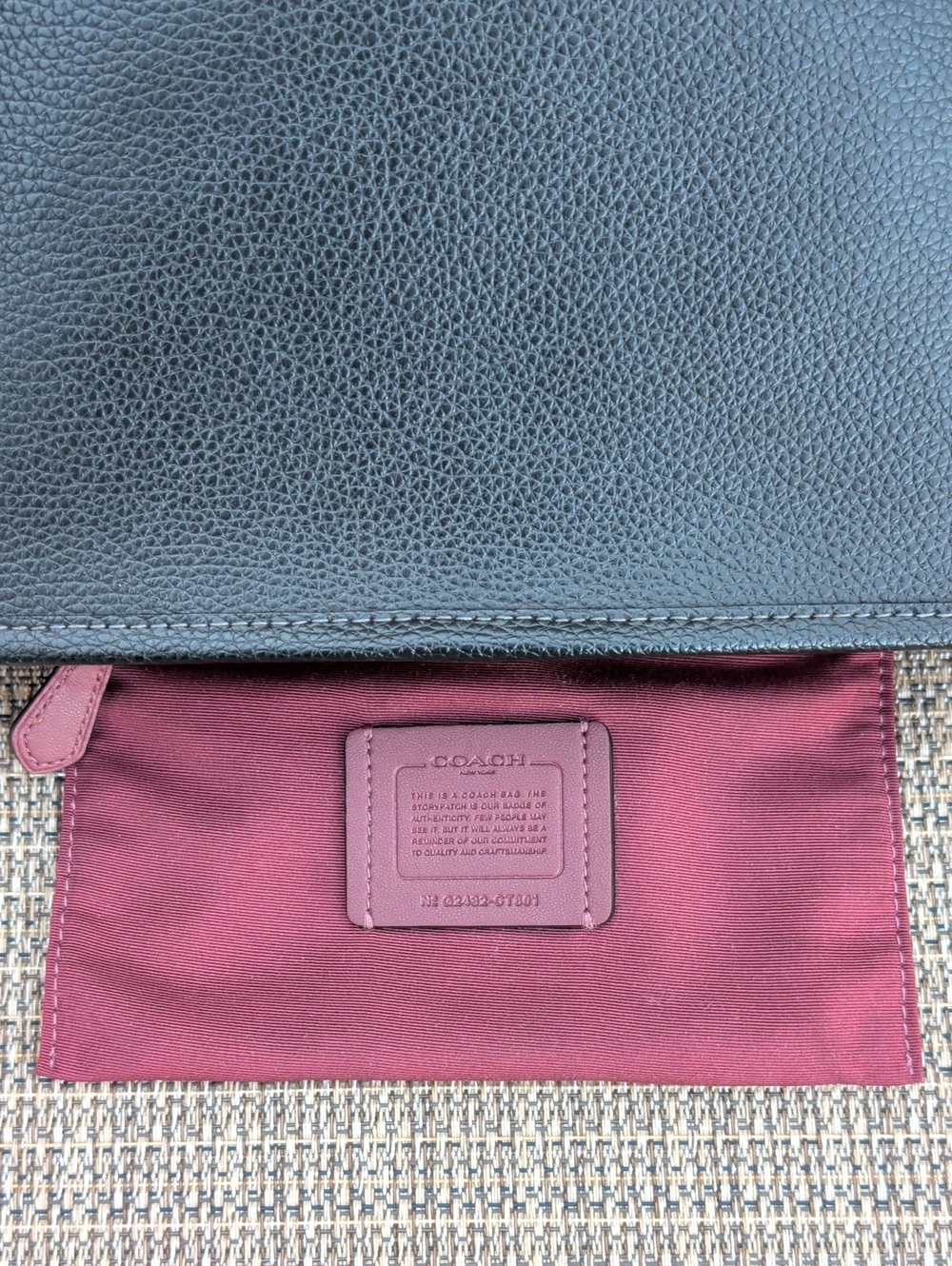Coach City Bucket Bag Black Pebbled Leather (CT801) *Please Read Description* - Picture 6 of 11
